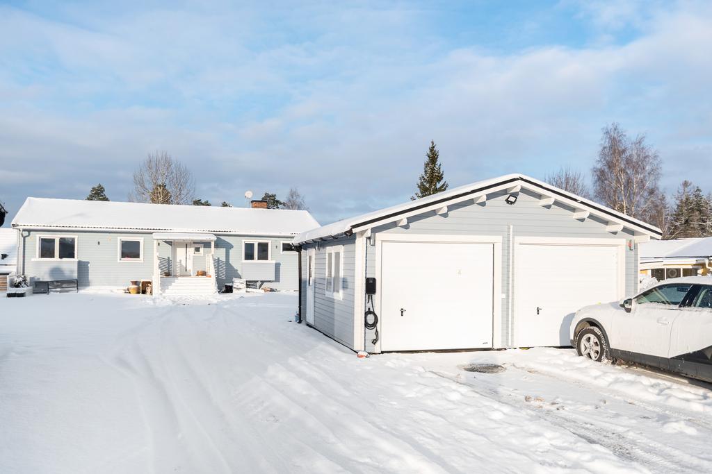 Nybyggnation Garage med Bandtäckning. Nynäshamn